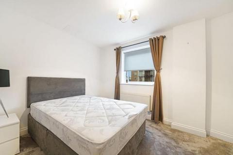 3 bedroom apartment to rent, Palgrave Gardens, London NW1