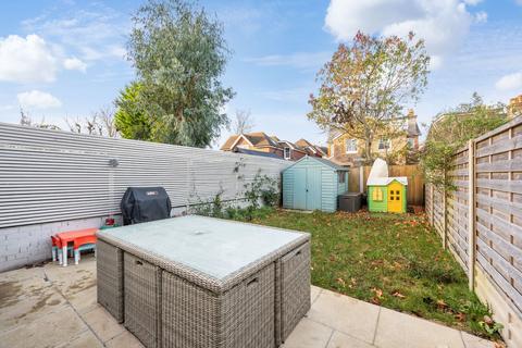 4 bedroom semi-detached house for sale, Cornfield Road, Reigate RH2