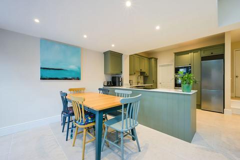 undefined, Cornfield Road, Reigate RH2