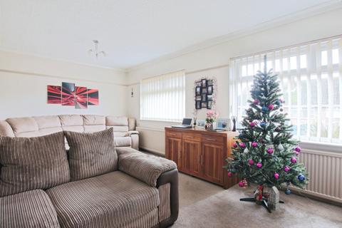 3 bedroom semi-detached house for sale, Summergangs Drive, Thorngumbald, Hull, HU12 9PW