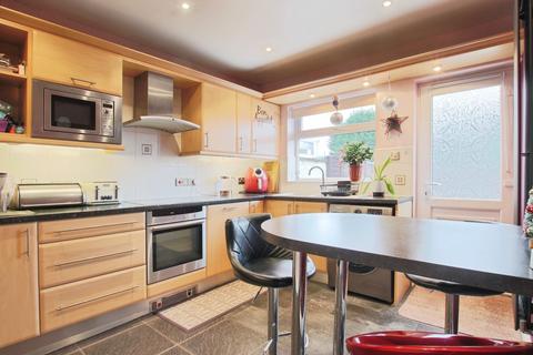 3 bedroom semi-detached house for sale, Summergangs Drive, Thorngumbald, Hull, HU12 9PW