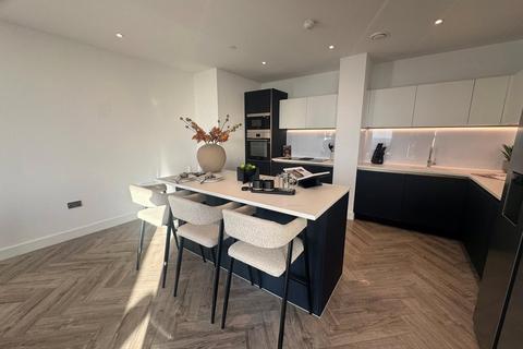 3 bedroom penthouse to rent, Cortland At Colliers Yard, 7 Bankside Boulevard Salford, Greater Manchester, M3