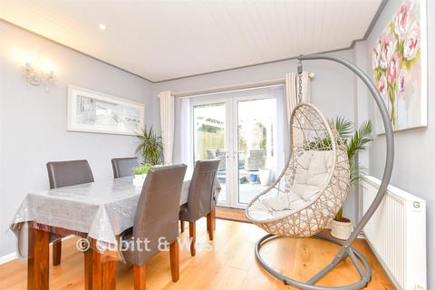 4 bedroom detached house for sale, Hillsboro Road, Bognor Regis PO21