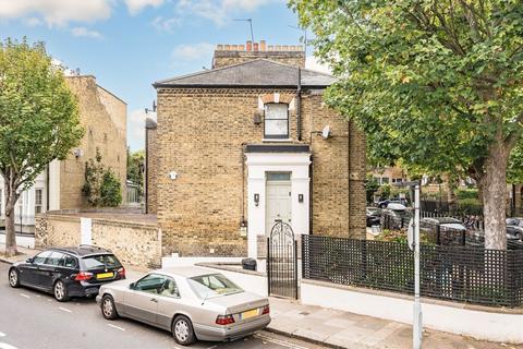1 bedroom flat for sale, St. Peter's Terrace, London SW6