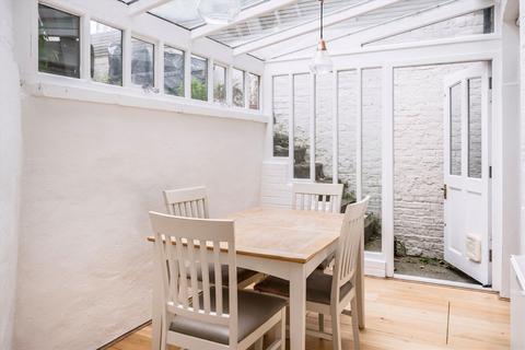 1 bedroom flat for sale, St. Peter's Terrace, London SW6