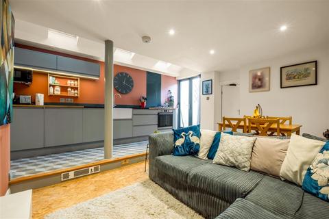 2 bedroom apartment for sale, Temple Street, Brighton