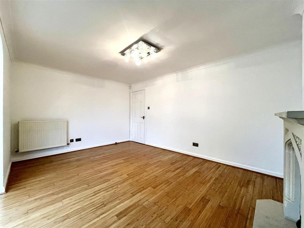 Living Room Aspect 3