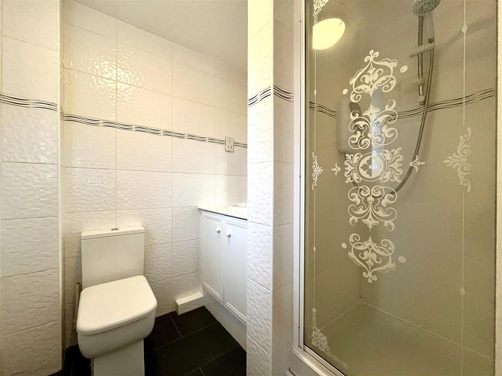 Bedroom 1 En Suite