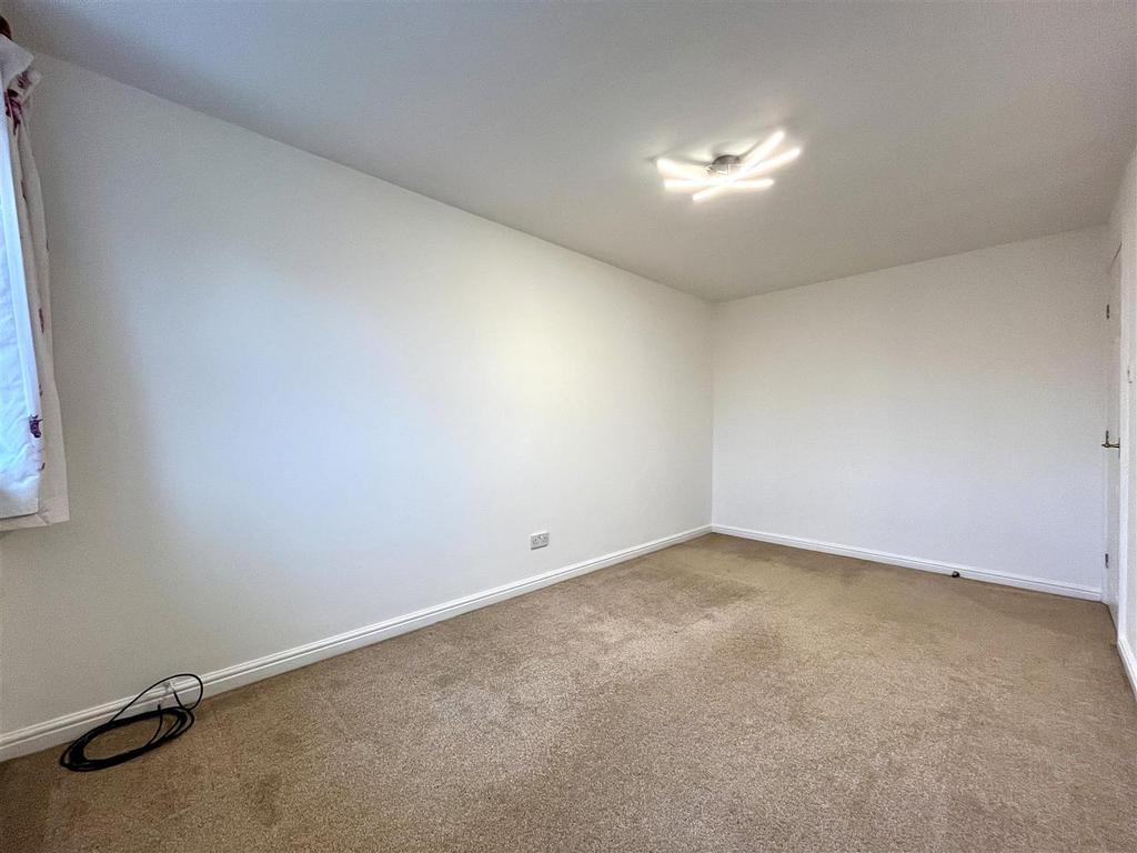 Bedroom 2 Aspect 2