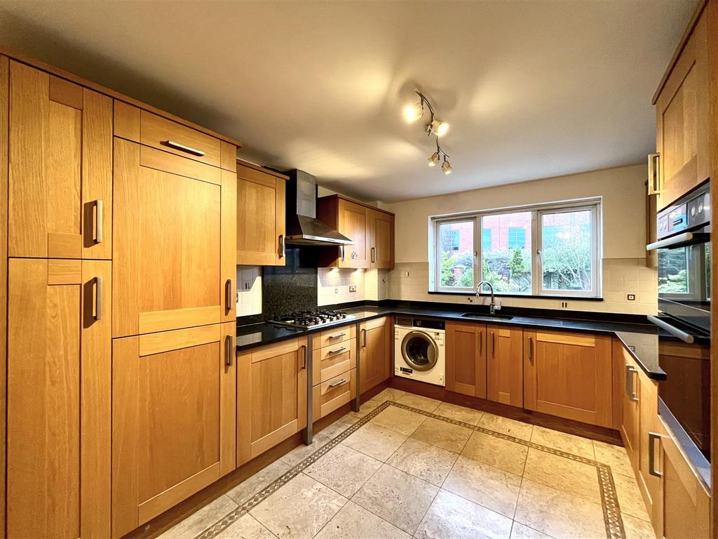 Breakfast Kitchen Aspect 2
