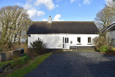 3 bedroom detached house to rent, Penrallt Isaf, Drefach Felindre