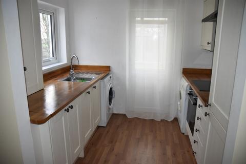 3 bedroom detached house to rent, Penrallt Isaf, Drefach Felindre