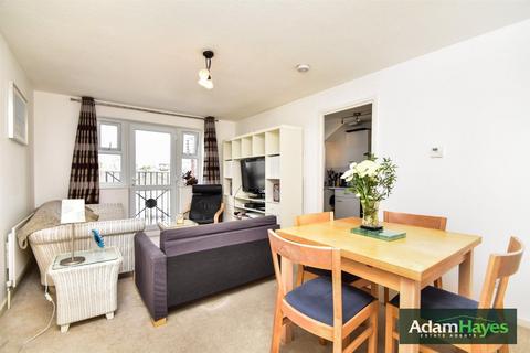 1 bedroom apartment for sale, 15 Hutton Grove, North Finchley N12