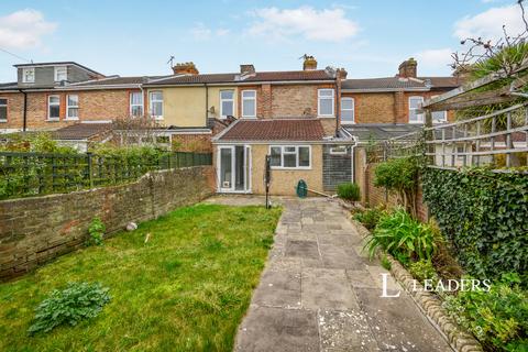 3 bedroom terraced house to rent, St Augustine Road, Southsea, PO4