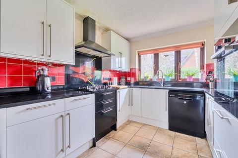4 bedroom detached house for sale, Nash Grove Lane, Finchampstead, Wokingham