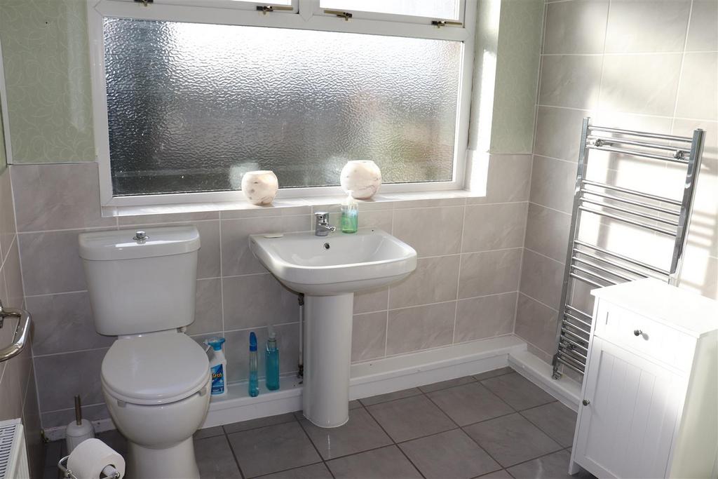 Modern shower room