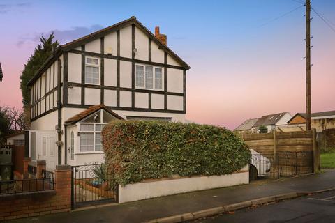 3 bedroom detached house for sale, Haley Street, Willenhall WV12