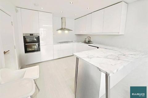 4 bedroom terraced house for sale, Park Road, Hendon, NW4