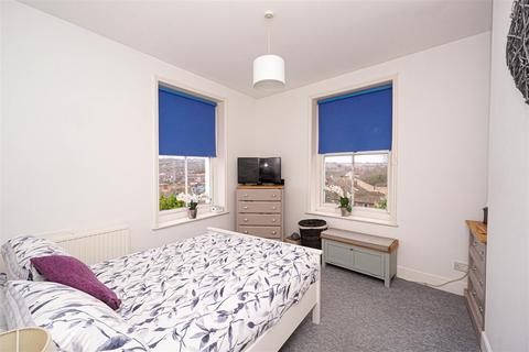 2 bedroom flat for sale, St. Thomass Road, Hastings