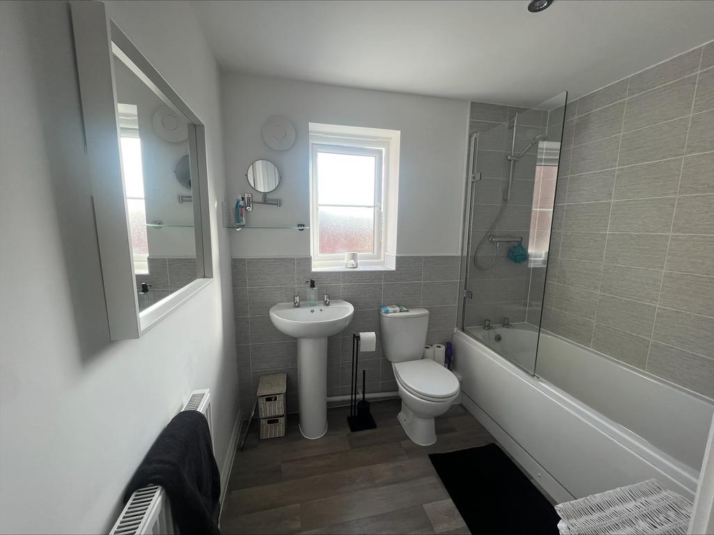 Bathroom.jpeg