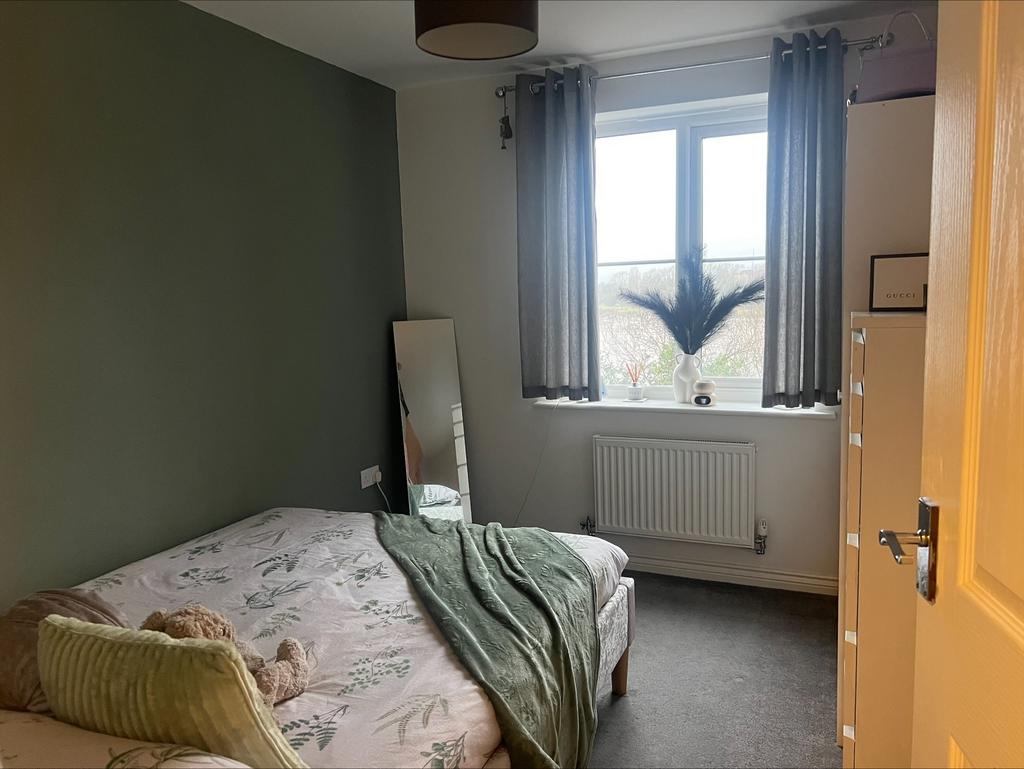 Bedroom 2.2.jpeg