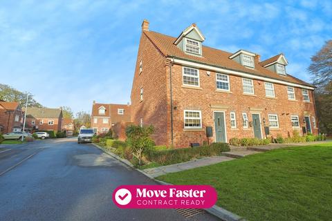 4 bedroom end of terrace house for sale, Cleminson Gardens, Cottingham, East Riding of Yorkshire, HU16 4RW