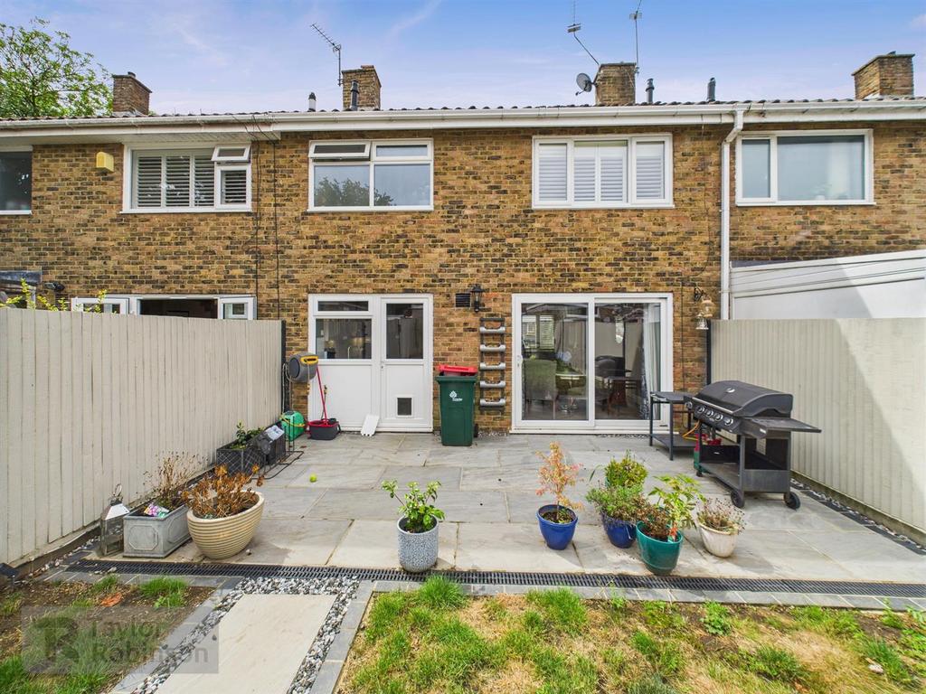 CAM02600 G0-PR0526-STILL031.jpg