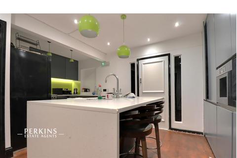 1 bedroom in a house share to rent, Greenford, UB6