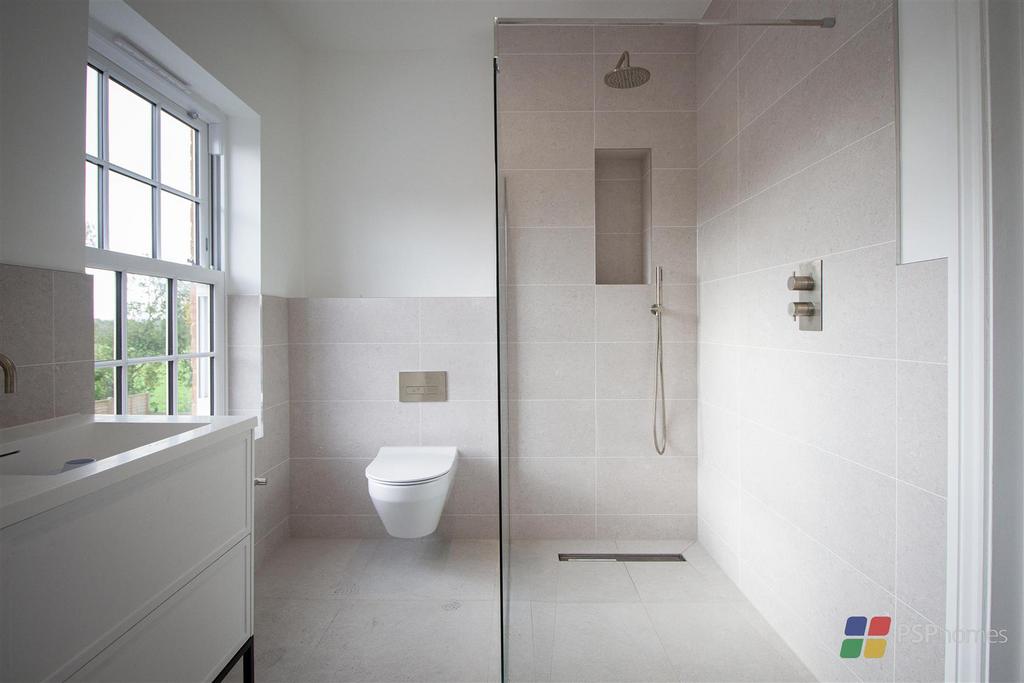 Master Ensuite