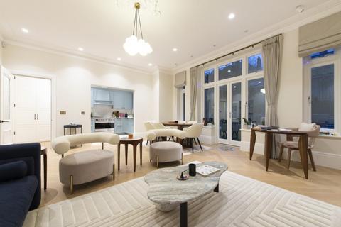 2 bedroom apartment to rent, Netherhall Gardens, Hampstead, NW3
