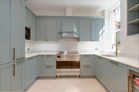 2 bedroom apartment to rent, Netherhall Gardens, Hampstead, NW3