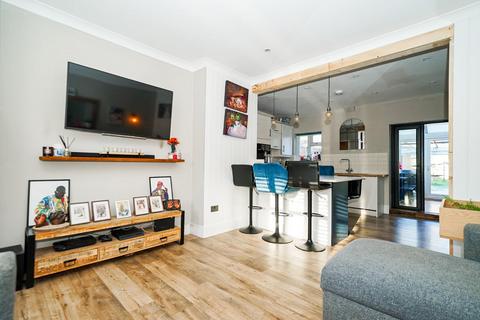 undefined, Thrift Road, Heath And Reach, Leighton Buzzard