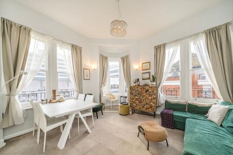 2 bedroom flat for sale, Putney High Street, London SW15