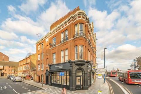 2 bedroom flat for sale, Putney High Street, London SW15