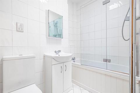 3 bedroom flat to rent, Sheen Lane, East Sheen, SW14