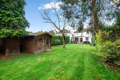 3 bedroom detached house to rent, Vincent Road, Stoke D'abernon, KT11