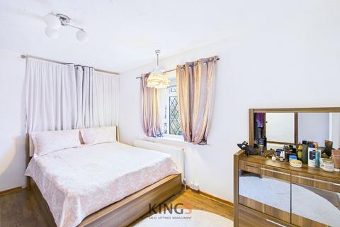 2 bedroom end of terrace house for sale, Swanley Crescent, Potters Bar EN6