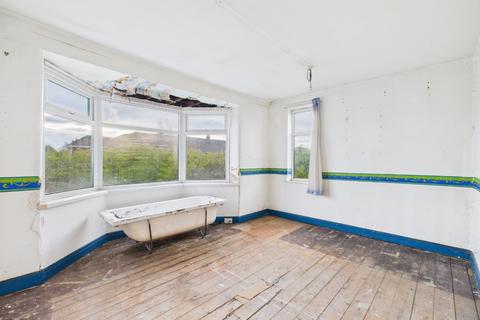 3 bedroom semi-detached house for sale, County Road South, Hull, HU5 5LZ