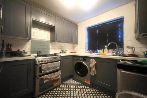 2 bedroom apartment for sale, Barnes Court, Durham Avenue, Woodford Green, IG8