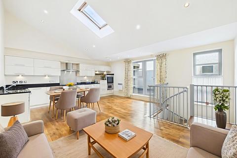 2 bedroom flat for sale, King Albert Chambers, 61-69 Jameson Street, Hull, HU1 3JF