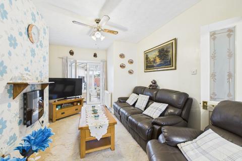 3 bedroom terraced house for sale, The Quadrant, Hull,  HU6 8PN