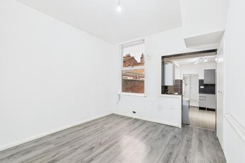 4 bedroom terraced house for sale, Queens Road, Hull, HU5 2RG