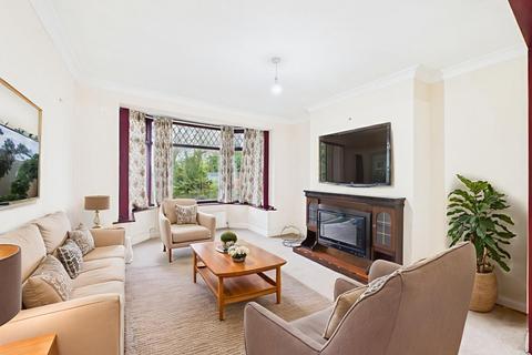 3 bedroom terraced house for sale, Cottingham Road, Hull, East Riding of Yorkshire, HU5 4AS