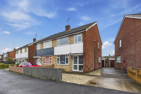 3 bedroom semi-detached house for sale, Eden Road, Beverley, HU17 7HD