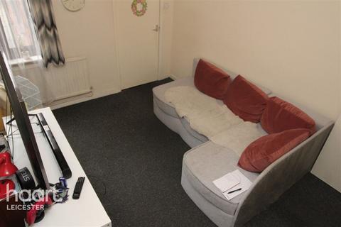2 bedroom terraced house to rent, Dunton Street, LEICESTER