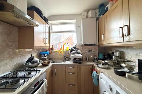 2 bedroom terraced house to rent, Coral Street