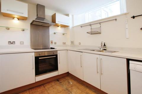 3 bedroom terraced house to rent, Pople Walk, Bristol BS7