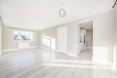 2 bedroom flat to rent, Haslemere Avenue, London W7