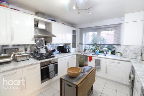 2 bedroom terraced house for sale, Tasman Walk Royal Docks, London