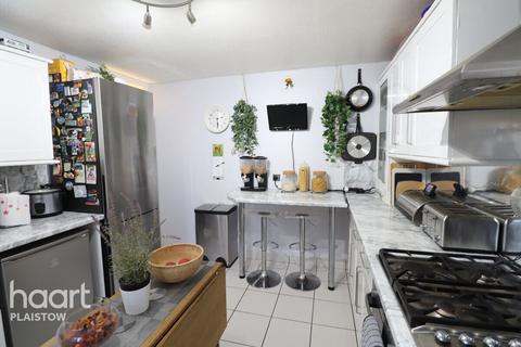 2 bedroom terraced house for sale, Tasman Walk Royal Docks, London